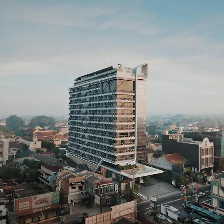 Hotel Pulang Ke Uttara